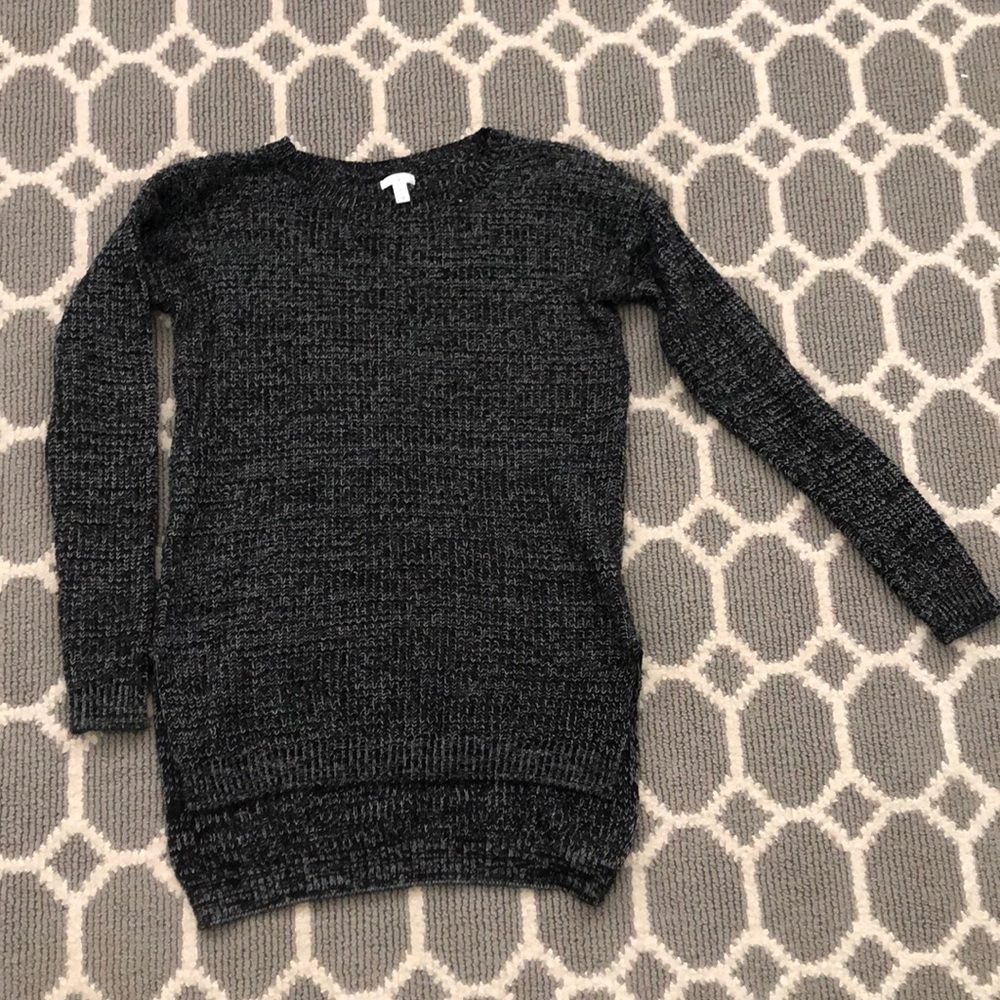 BP black with white sweater